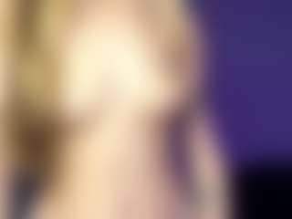 Live cam show with KerrySleppy - Striptease Teen (18+) on Camsoda