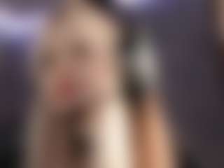LouanneDucking's Live Sex Cam Show
