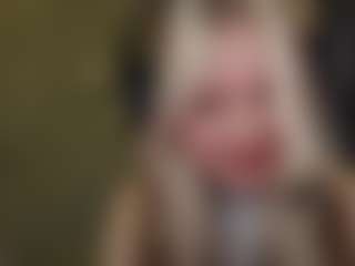 LouanneDucking's Live Sex Cam Show