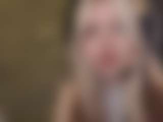 Live cam show with LouanneDucking - Brown Eyes on sexylive.show