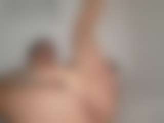 Mia-Wet's Live Sex Cam Show