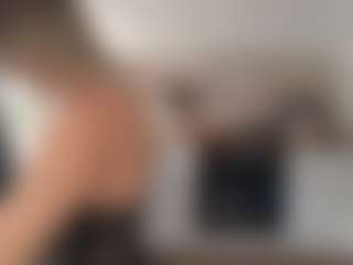 Mia-Wet's Live Sex Cam Show