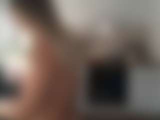 Mia-Wet's Live Sex Cam Show