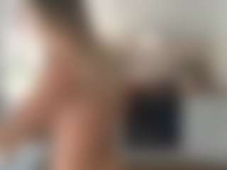 Mia-Wet's Live Sex Cam Show