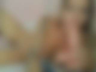 Mia-Wet's Live Sex Cam Show