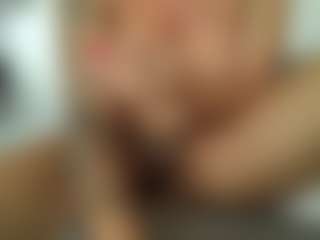 Mia-Wet's Live Sex Cam Show