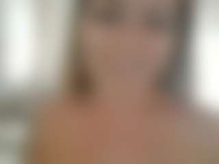 Mia-Wet's Live Sex Cam Show