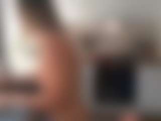 Mia-Wet's Live Sex Cam Show
