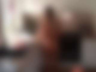 Mia-Wet's Live Sex Cam Show