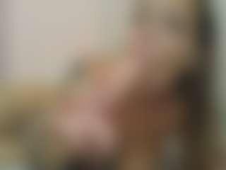 Mia-Wet's Live Sex Cam Show