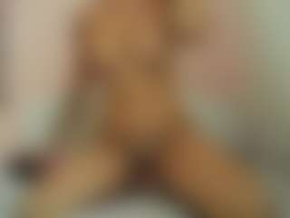 Mia-Wet's Live Sex Cam Show