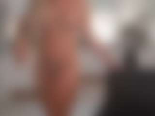 Mia-Wet's Live Sex Cam Show