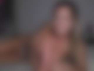 Mia-Wet's Live Sex Cam Show