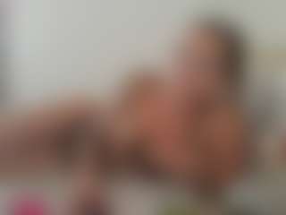 Mia-Wet's Live Sex Cam Show