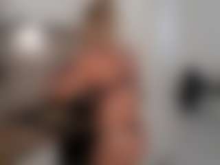 Mia-Wet's Live Sex Cam Show