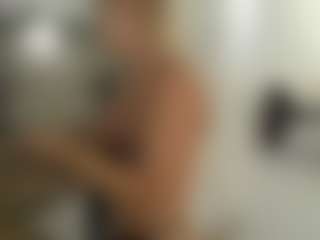 Mia-Wet's Live Sex Cam Show
