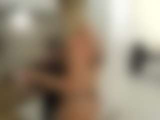 Mia-Wet's Live Sex Cam Show