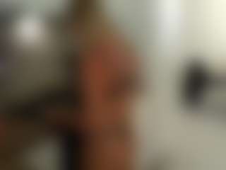 Mia-Wet's Live Sex Cam Show