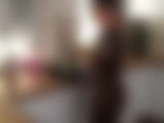 Live cam show with Mia-Wet - Thin on intimatelivegirls.com