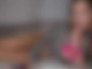 Live cam show with Mia-Wet - Toys on Fit Hotties