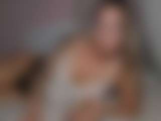 Live cam show with Mia-Wet - Sexwebcam on sexytreat.net
