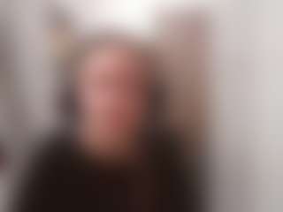 AnnamarieVonruden's Live Sex Cam Show