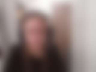 AnnamarieVonruden's Live Sex Cam Show