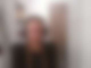 AnnamarieVonruden's Live Sex Cam Show