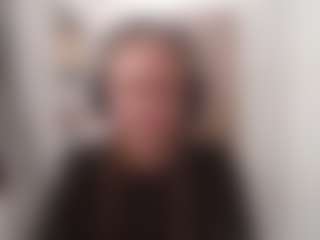 Live cam show with AnnamarieVonruden - Athletic Young Adult on AdultVida.com