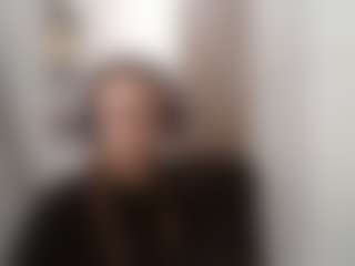 AnnamarieVonruden's Live Sex Cam Show