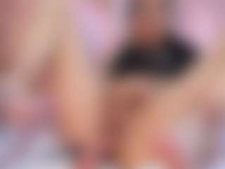 Emma-Ambar's Live Sex Cam Show