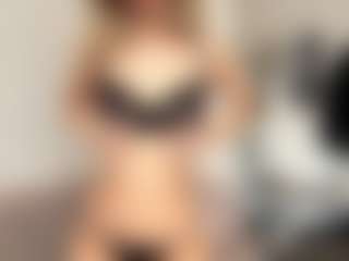 EstaGalster's Live Sex Cam Show