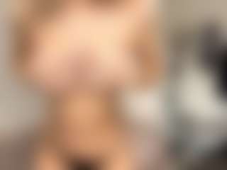 EstaGalster's Live Sex Cam Show