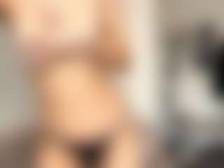 EstaGalster's Live Sex Cam Show