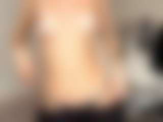 Live cam show with EstaGalster - Ebony Lush on Camming Site