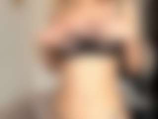 EstaGalster's Live Sex Cam Show