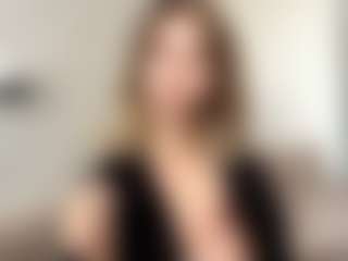 EstaGalster's Live Sex Cam Show