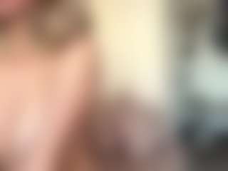 EstaGalster's Live Sex Cam Show