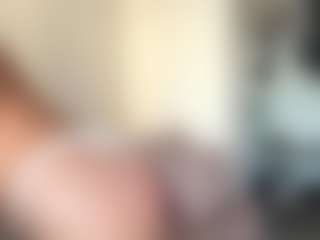 EstaGalster's Live Sex Cam Show