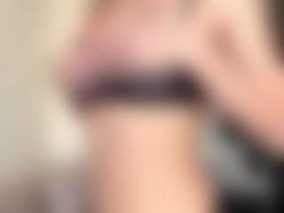 Live cam show with EstaGalster - Flashing on Camsoda Late Night