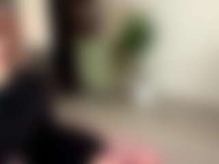 Live cam show with EstaGalster - Upskirt on Camsoda