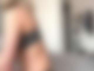Show de cam en vivo con EstaGalster - Voyeur BBW en Camsoda
