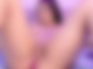 Live cam show with EvaHolly - Body Massage on Camsoda