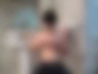 Live cam show with FeverOrchid - Average on Gym Cam Girls