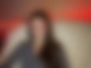 Live cam show with LulaHampshire - Brown Eyes on Camsoda
