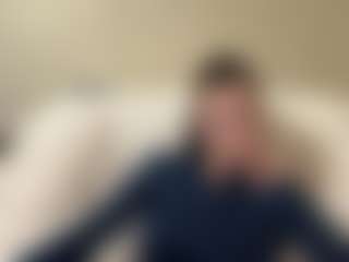 Live cam show with LulaHampshire - Average on Streamer API