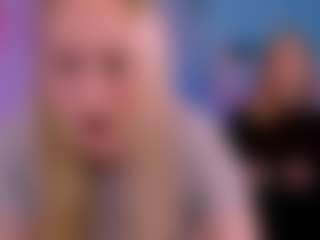 Live cam show with selena-hush - Flashing on Dare Cams