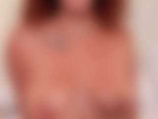 aitana-28's Live Sex Cam Show