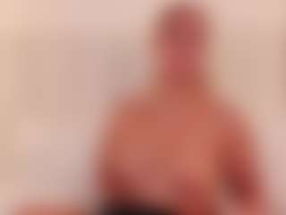 aitana-28's Live Sex Cam Show