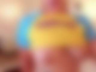 Live cam show with aitana-28 - Brown Eyes on Dolls Live